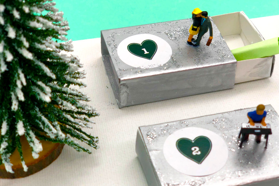 Zu Weihnachten Gibt Es Eine Geile Überraschung Zu Weihnachten Gibt Es Eine Geile Überraschung